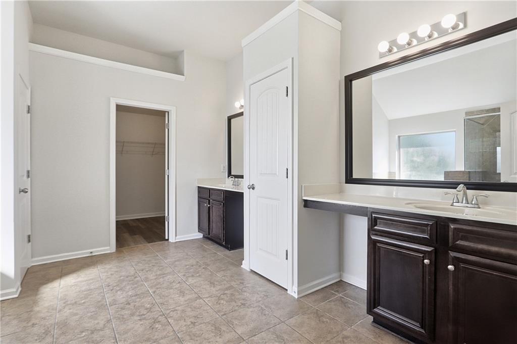 996 Spanish Moss Trail Loganville GA 30052