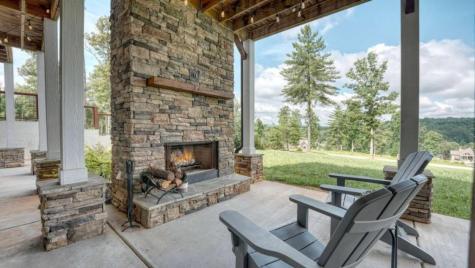 359 New Water Way Blairsville GA 30512