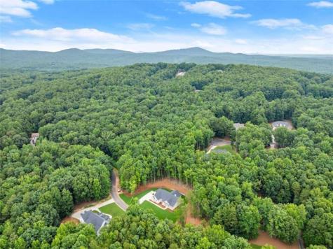 708 Plum Lane Clarkesville GA 30523