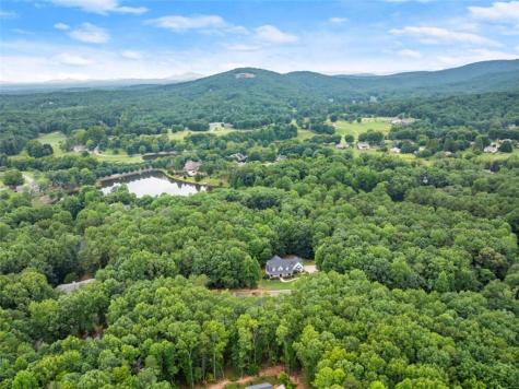 708 Plum Lane Clarkesville GA 30523