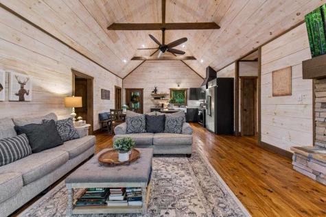 1081 Dills Road Blue Ridge GA 30513