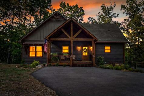 1081 Dills Road Blue Ridge GA 30513