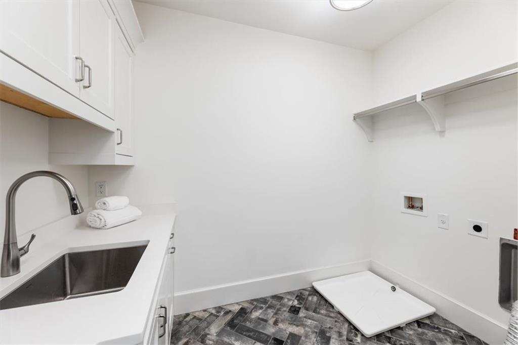212 Brooke Drive Alpharetta GA 30009