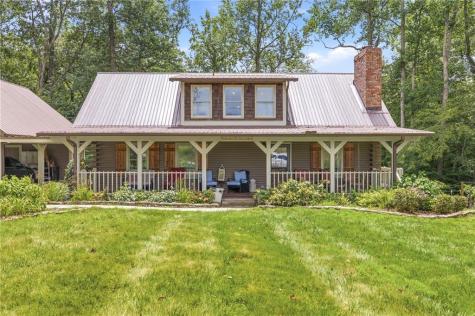 938 Waters Street W Clarkesville GA 30523