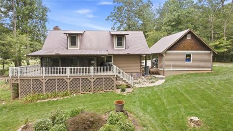 938 Waters Street W Clarkesville GA 30523