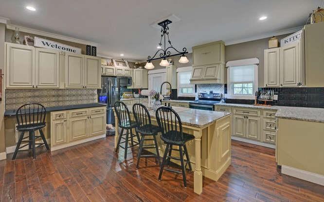 1330 Mccannon Morris Road Hull GA 30646