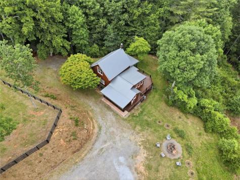 2781 Old Parker Place Road Ellijay GA 30536