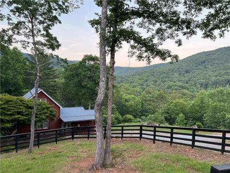 2781 Old Parker Place Road Ellijay GA 30536