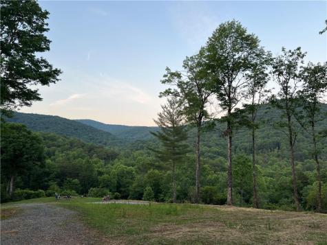 2781 Old Parker Place Road Ellijay GA 30536