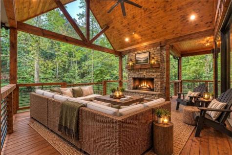 318 Misty Valley Lane Ellijay GA 30536