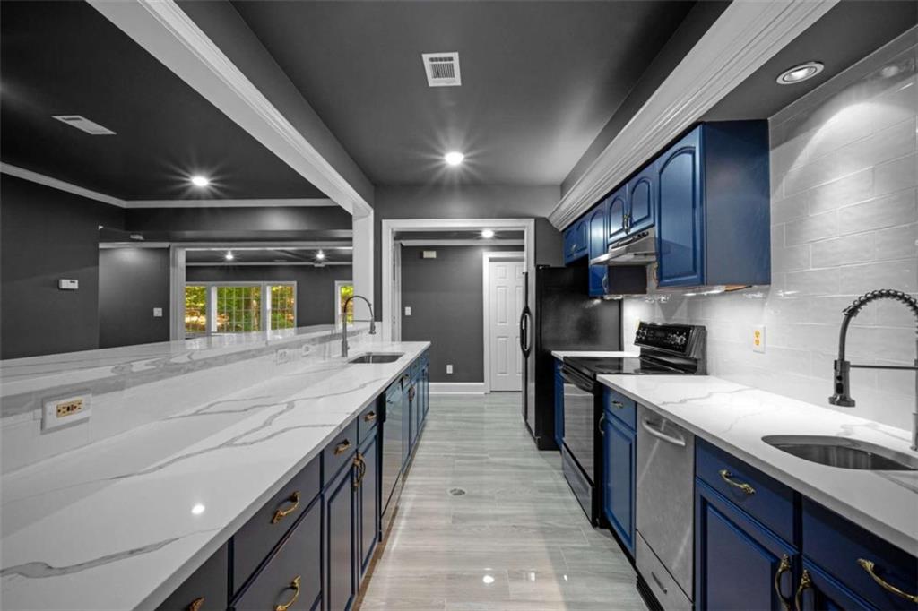 1670 Riverside Road Roswell GA 30076