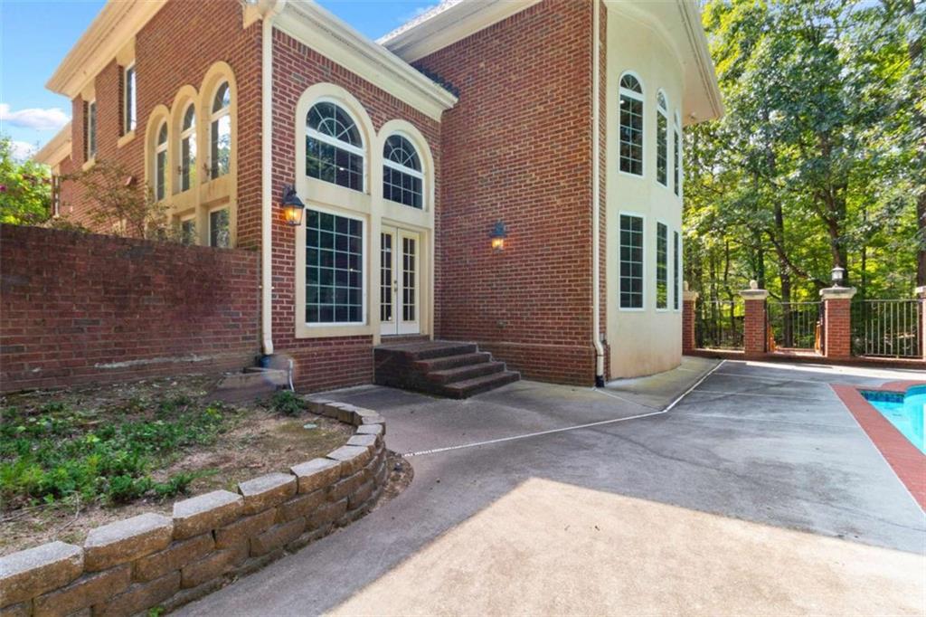 1670 Riverside Road Roswell GA 30076