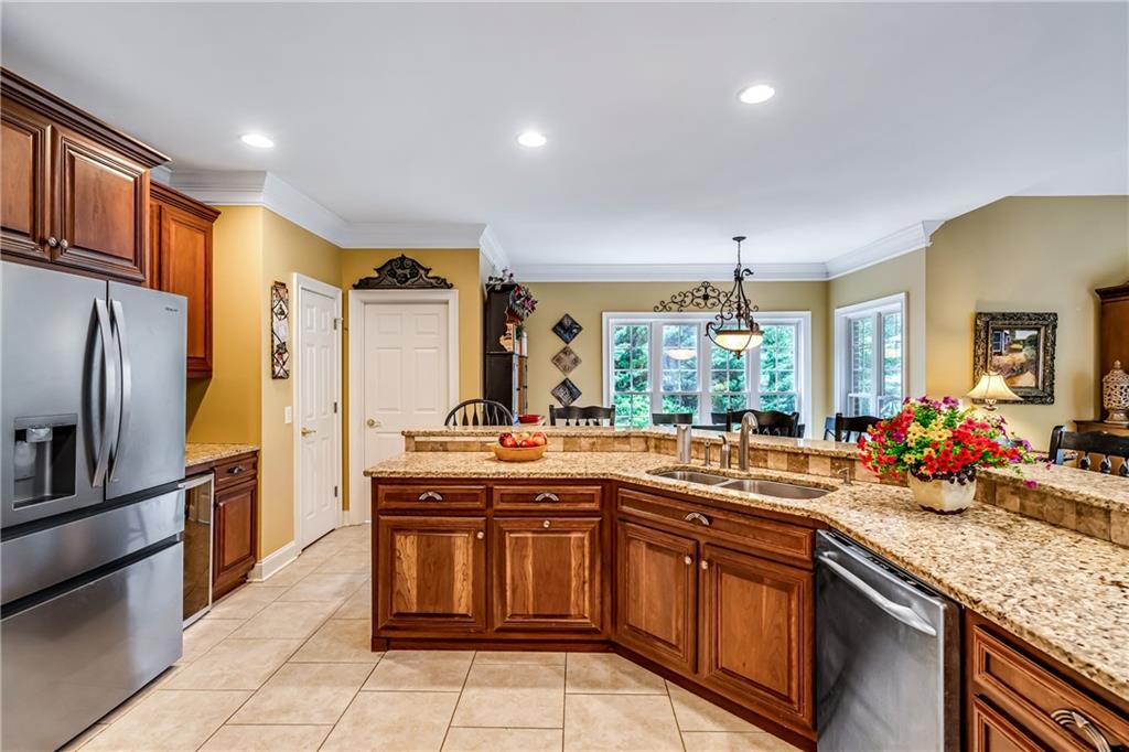 411 Overlook Way Cohutta GA 30710