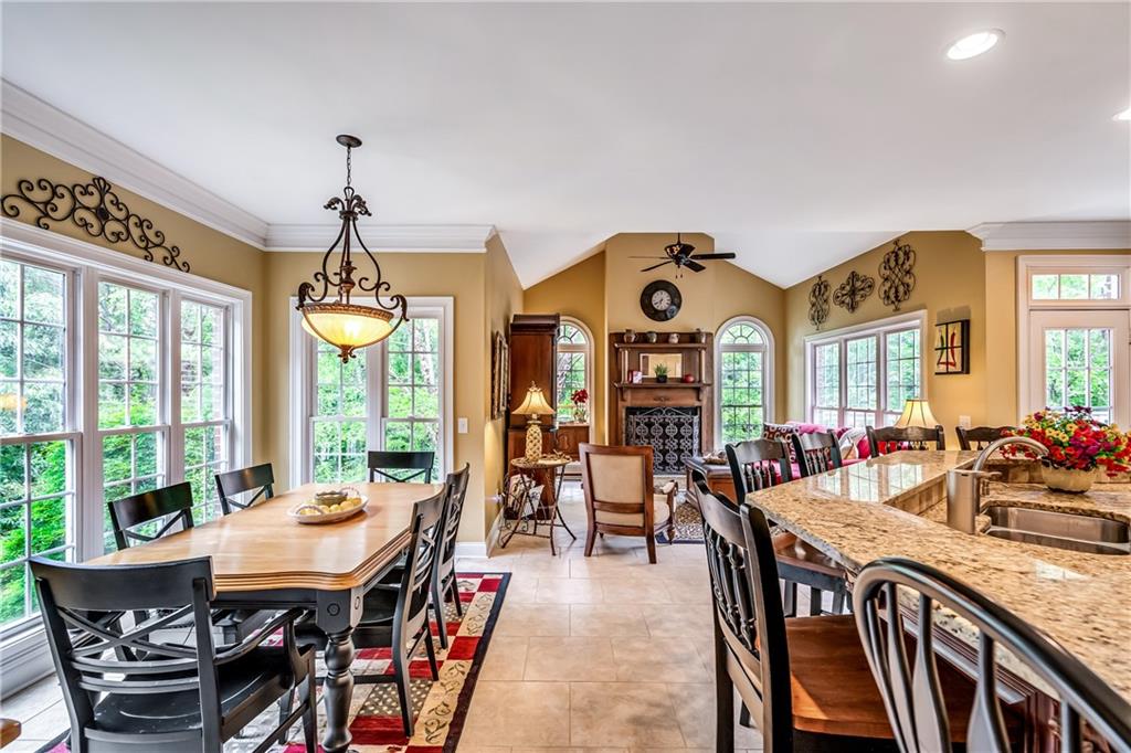 411 Overlook Way Cohutta GA 30710