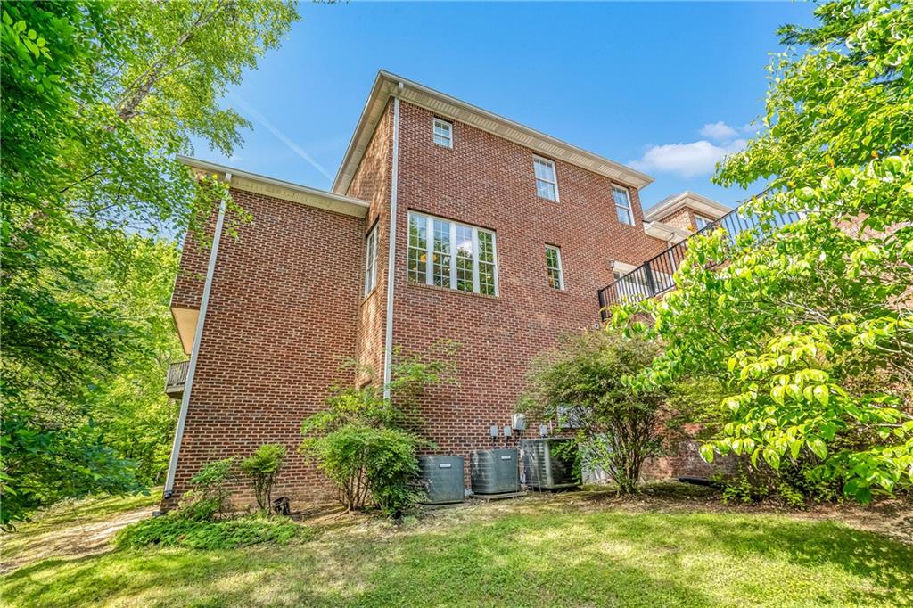 411 Overlook Way Cohutta GA 30710
