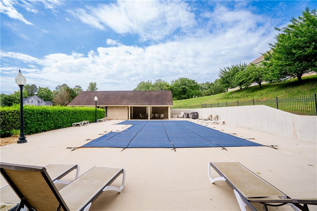 411 Overlook Way Cohutta GA 30710