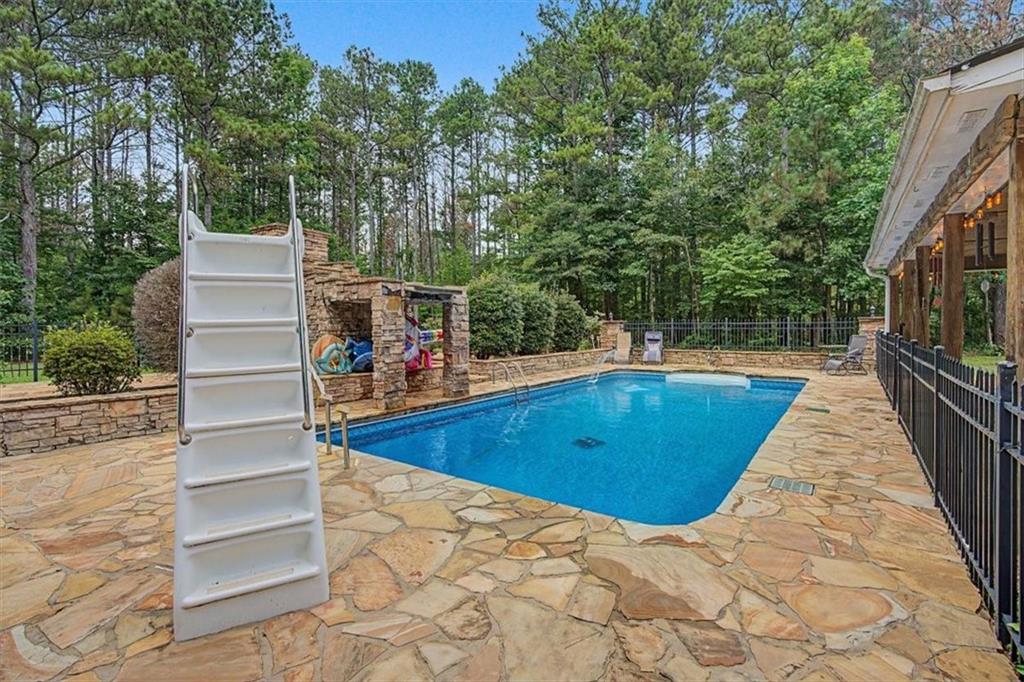 75 N Raburn Road Bremen GA 30110