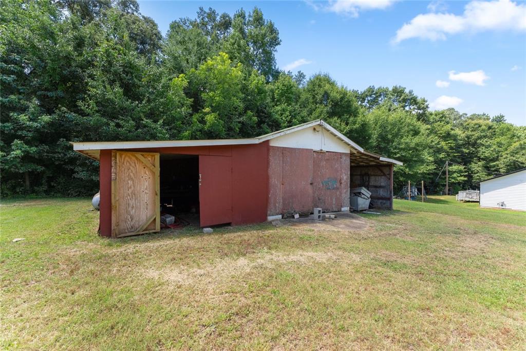 6018 Highway 52 Gillsville GA 30543