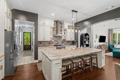620 Foxpaw Leaf Lane Ellijay GA 30536