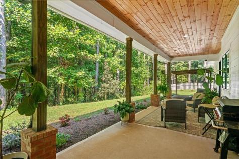 620 Foxpaw Leaf Lane Ellijay GA 30536