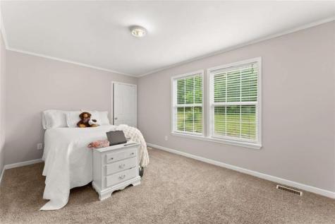 82 Bobbys Drive Cleveland GA 30528