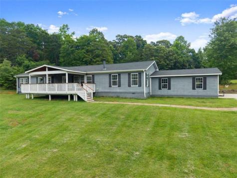 82 Bobbys Drive Cleveland GA 30528