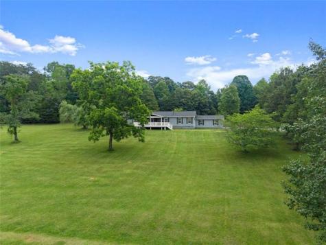 82 Bobbys Drive Cleveland GA 30528