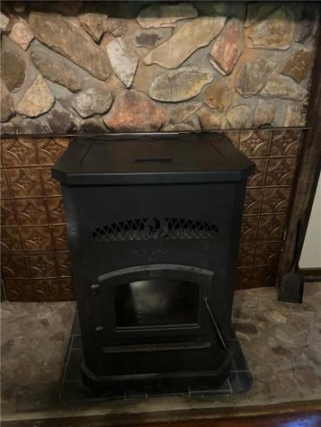 581 N Garrett Branch Road Ellijay GA 30536