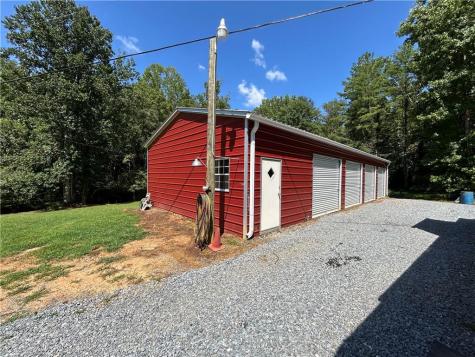 581 N Garrett Branch Road Ellijay GA 30536
