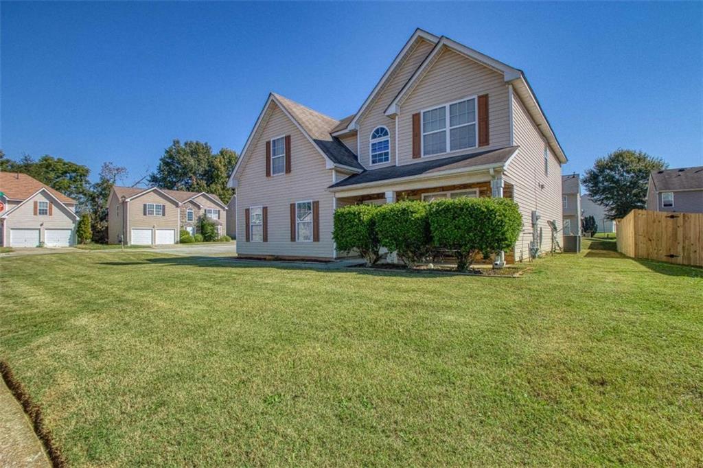 11608 Sarah Loop Hampton GA 30228