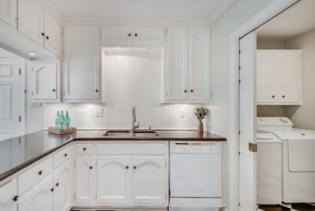 1882 Bedfordshire Court Decatur GA 30033