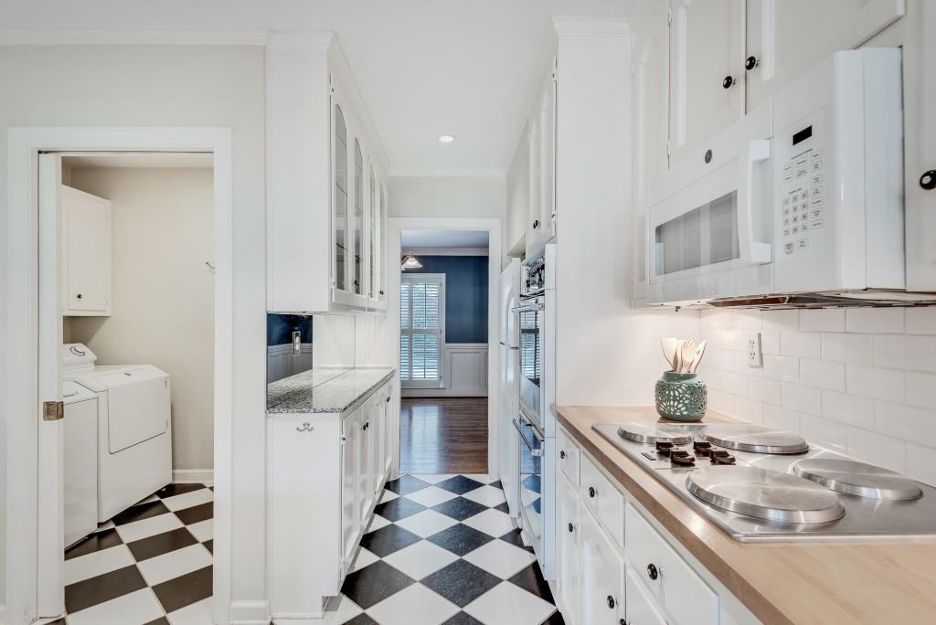 1882 Bedfordshire Court Decatur GA 30033