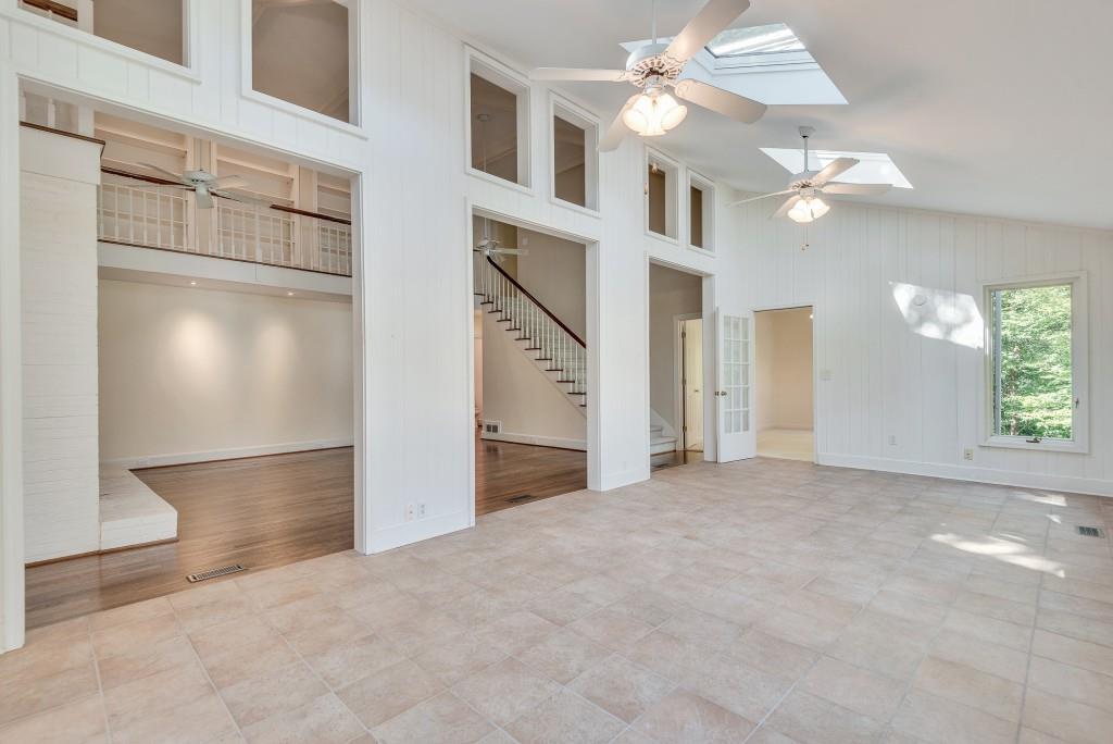 1882 Bedfordshire Court Decatur GA 30033
