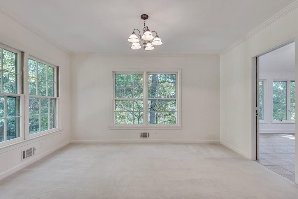 1882 Bedfordshire Court Decatur GA 30033