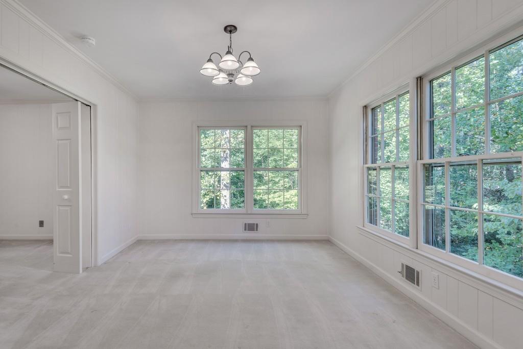 1882 Bedfordshire Court Decatur GA 30033