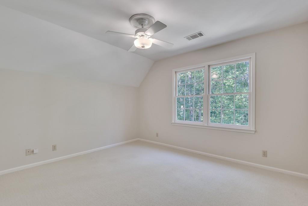 1882 Bedfordshire Court Decatur GA 30033