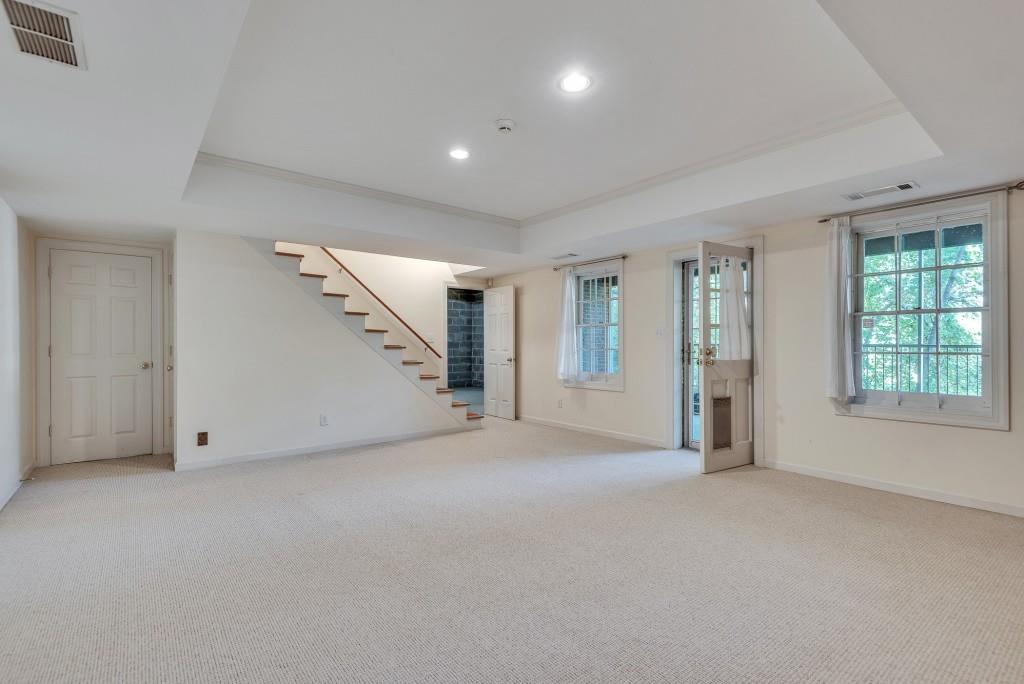 1882 Bedfordshire Court Decatur GA 30033