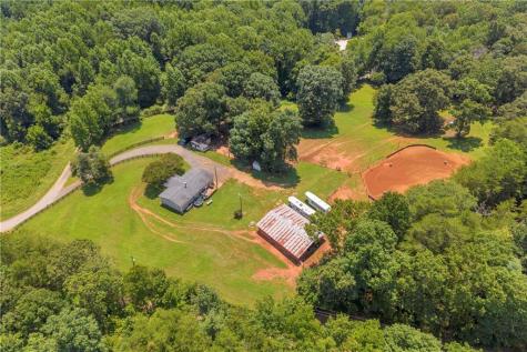 793 Soapstone Road Dahlonega GA 30533