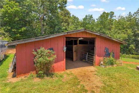 793 Soapstone Road Dahlonega GA 30533