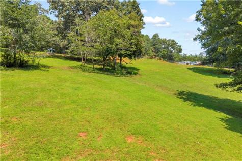 793 Soapstone Road Dahlonega GA 30533