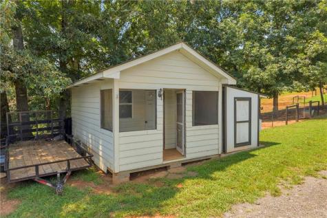 793 Soapstone Road Dahlonega GA 30533