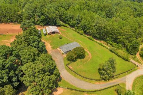 793 Soapstone Road Dahlonega GA 30533