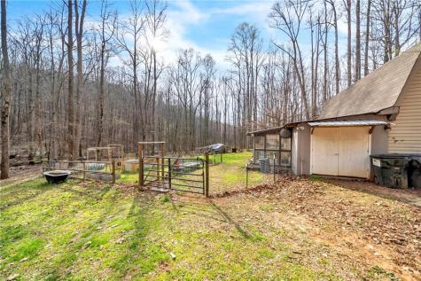1250 Sutton Road Talking Rock GA 30175