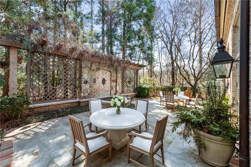4380 Harris Trail NW Atlanta GA 30327