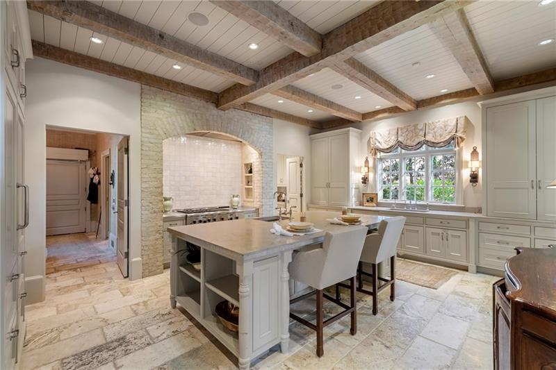 4380 Harris Trail NW Atlanta GA 30327