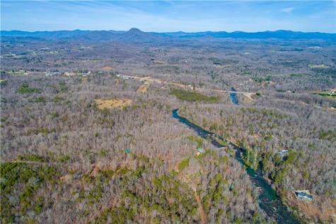 1113 River Road Cleveland GA 30528
