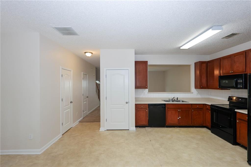7705 Commerce Court Riverdale GA 30296