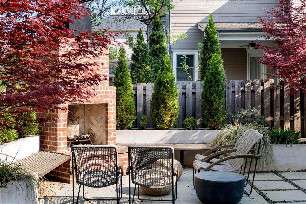 582 Charles Atlanta GA 30308