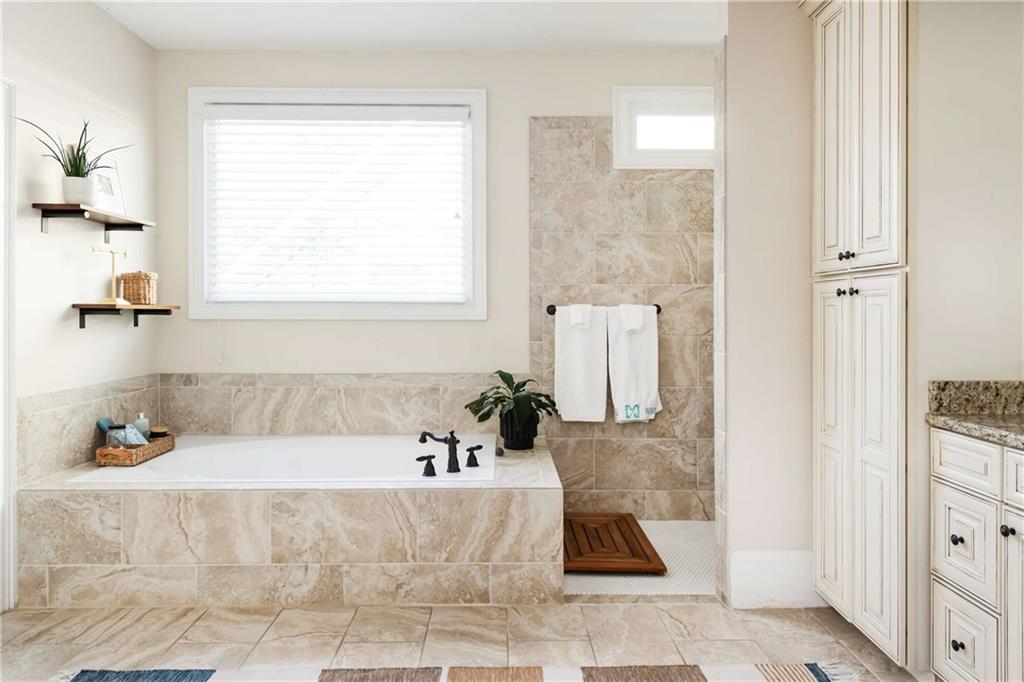 582 Charles Atlanta GA 30308