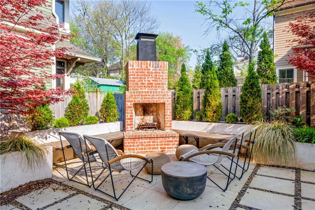 582 Charles Atlanta GA 30308